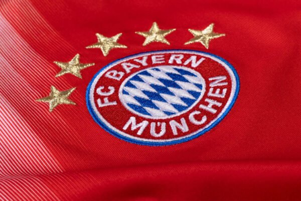 Camiseta Local 2025-26 (Mujer) Bayern - Imagen 3
